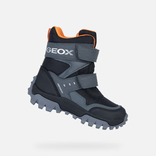 Geggjaðir Vatnsheldir Kuldaskór Frá Geox, Með Frönskum Rennilás Svo Auðvelt Er Að Fara Í Og Úr Þeim. Boy’s Protective Waterproof Ankle Boot With A Sporty Feel And An Outdoor Vibe. Cast In A Mixture Of Black And Orange, Himalaya Abx Is The Ultimate Piece Of Footwear For Fun And Games, Even When The Weather Is Harshly Cold. It Has Been Made From Nylon And A Printed Leather-Effect Material, Resting On A Cushioning Outsole With An Outstanding Grip And Fastening With A Double Riptape Closure For A Quick And Easy Foot Entry. - Húnar - Ec W20024 100