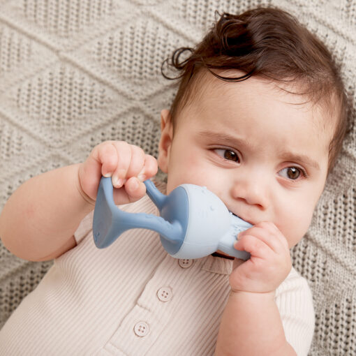 &Lt;Ul&Gt; &Lt;Li&Gt;Refillable Teether Offers Relief To Inflamed, Achy Gums&Lt;/Li&Gt; &Lt;Li&Gt;&Lt;Span Id=&Quot;\&Quot;Ispasted\&Quot;&Quot; Dir=&Quot;\&Quot;Ltr\&Quot;&Quot;&Gt;Chill In The Fridge (Not The Freezer!)&Lt;/Span&Gt;&Lt;/Li&Gt; &Lt;Li&Gt;Fill With Water And Ice To Provide Cooling Effect, No More Toxic Gels&Lt;/Li&Gt; &Lt;Li&Gt;Made From Quality, Non-Toxic Materials; Food-Grade Silicone Top And Pp Base&Lt;/Li&Gt; &Lt;Li&Gt;Suitable From 3 Months And Through The Varied Stages Of The Teething Journey&Lt;/Li&Gt; &Lt;Li&Gt;Shaped And Textured To Provide Massaging Relief For Front, Middle And Back Gums&Lt;/Li&Gt; &Lt;Li&Gt;Lightweight And Easy To Grasp From Any Direction&Lt;/Li&Gt; &Lt;Li&Gt;Multi-Sensory Design&Lt;/Li&Gt; &Lt;Li&Gt;Dishwasher (Top Rack Only). &Lt;Span Id=&Quot;\&Quot;Ispasted\&Quot;&Quot; Dir=&Quot;\&Quot;Ltr\&Quot;&Quot;&Gt;&Lt;Strong&Gt;Do Not Microwave Sterilise. &Lt;/Strong&Gt;&Lt;/Span&Gt;&Lt;/Li&Gt; &Lt;/Ul&Gt; - Húnar - 01 Chill And Fill Teether 308