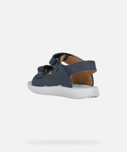 &Lt;P Class=&Quot;H5 H5-Bold Title&Quot;&Gt;Casual-Looking Pared-Back Sandal For Babies With The Ultimate Warm-Weather Design. This Navy-Blue Version Of Lightfloppy Is An Ideal Solution For Carefree Little Adventurers Who Want To Go Out And Explore The World. Crafted From Nubuck And Set On A Lightweight Cushioning Anatomic Sole, It Is Guaranteed To Deliver Comfort And Support Step After Step.&Lt;/P&Gt; &Lt;Div Class=&Quot;Accordion-Exploded Accordionpdpspecs Product-Actions__Specs Description-Element&Quot;&Gt; &Lt;Div Class=&Quot;Accordion-Item-Exploded Specs&Quot;&Gt; &Lt;Div Class=&Quot;Accordion-Title Description-Element-Title&Quot;&Gt; &Lt;Div Class=&Quot;Description-Element-Subtitle&Quot; Data-Seo-Label=&Quot;Characteristics&Quot;&Gt; &Lt;P Class=&Quot;H5 H5-Bold Title&Quot;&Gt;Best For&Lt;/P&Gt; &Lt;Div Class=&Quot;Bestfor-Content&Quot;&Gt; &Lt;Ul&Gt; &Lt;Li&Gt;System Devised By Geox For Breathability Of The Outsole.&Lt;/Li&Gt; &Lt;Li&Gt;Highly Wearable Piece Of Footwear That Delivers Superior Comfort Levels.&Lt;/Li&Gt; &Lt;Li&Gt;Closes With A Single Riptape, Making For An Easy Quick Entry.&Lt;/Li&Gt; &Lt;Li&Gt;The Unlined Upper Ensures A Greater Sensation Of Freshness.&Lt;/Li&Gt; &Lt;/Ul&Gt; &Lt;/Div&Gt; &Lt;/Div&Gt; &Lt;/Div&Gt; &Lt;/Div&Gt; &Lt;/Div&Gt; &Lt;Div Class=&Quot;Accordion Accordionpdpspecs Pdp-Composition Product-Actions__Specs Description-Element&Quot; Role=&Quot;Tablist&Quot; Data-Slide-Speed=&Quot;0&Quot; Data-Accordion=&Quot;&Quot; Data-Allow-All-Closed=&Quot;True&Quot; Data-Multi-Expand=&Quot;True&Quot; Data-I=&Quot;G1Eg5F-I&Quot;&Gt; &Lt;Div Class=&Quot;Accordion-Item Specs Is-Active&Quot; Data-Accordion-Item=&Quot;&Quot;&Gt; &Lt;Div Class=&Quot;Description-Element-Subtitle&Quot; Data-Seo-Label=&Quot;Composition&Quot;&Gt; &Lt;A Class=&Quot;H6 H6-Bold Accordion-Title&Quot;&Gt;Materials&Lt;/A&Gt; &Lt;Div Class=&Quot;Materials-Container&Quot;&Gt; Upper: 100% Leather Lining: 100% Synthetic &Lt;P Class=&Quot;M-0&Quot;&Gt;Outsole: 100% Synthetic Material Insole: 100% Leather&Lt;/P&Gt; &Lt;/Div&Gt; &Lt;/Div&Gt; &Lt;/Div&Gt; &Lt;/Div&Gt; - Húnar - Ec X30654 30
