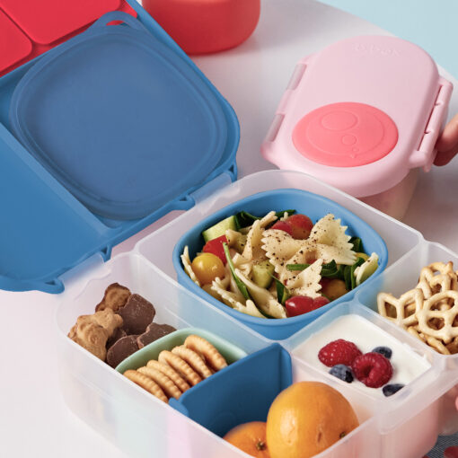 &Lt;Ul&Gt; &Lt;Li&Gt;Designed To Fit The B.box Lunchbox Sandwich Compartment, Or Use On Its Own&Lt;/Li&Gt; &Lt;Li&Gt;Microwave And Dishwasher Safe, Top Rack Only&Lt;/Li&Gt; &Lt;Li&Gt;Leak-Proof When Used With Cold Foods - Ideal For Salads Or Leftovers, Also Suitable For Wet Foods Like Gravies Or Sauces&Lt;/Li&Gt; &Lt;Li&Gt;Flexible Corner Tab Makes Removing From Lunchbox And Opening Lid Easy For Small Hands&Lt;/Li&Gt; &Lt;Li&Gt;400Ml/13.6 Oz Capacity&Lt;/Li&Gt; &Lt;Li&Gt;Materials: Made From Pp And Silicone&Lt;/Li&Gt; &Lt;Li&Gt;Dimensions: 122Mm X 122Mm X 62Mm&Lt;/Li&Gt; &Lt;/Ul&Gt; - Húnar - Mixedproduct Ff 0772 Ecomm