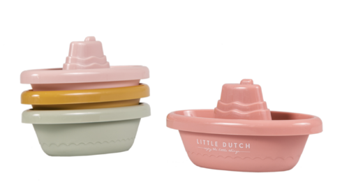 Ahoy Captain! Make Bath Time The Best Time Of The Day With This Engaging Set Of Little Bath Boats. Rendered In Four Different Colours, They Are Sure To Entertain (And Distract) Your Little One In The Bathtub Or Shower. Let It Float Through The Tub And Scoop Up The Water Just Before Bedtime Or Stack Them Together On Dry Land. These Little Boats Will Spark Your Child’s Imagination In And Out Of The Water While They Happily Set Sail On A New Ocean Adventure. - Húnar - Batur Bleiku1