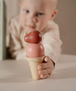 What’s Your Favourite Ice Cream Flavour? Vanilla Or Strawberry? This Ice Cream Shop, With Its Cute Yellow And White Awning, Invites You To Try All Six Of Them. There Are Three Cones To Fill With The Sweetest Creations, And You Can Enhance The Fun With A Variety Of Colourful Toppings. Let The Creative Play Unfold As Your Little One Explores The Joy Of Running This Cute Wooden Ice Cream Shop. Whether Serving Imaginary Customers Or Playing The Cashier Holding The Included Price List, This Wooden Toy Is Designed To Inspire Hours Of Imaginative Play. - Húnar - Ice6