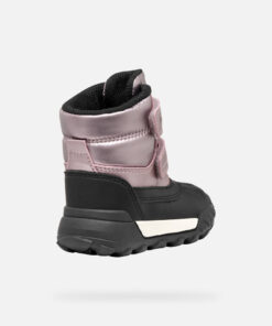 Hiking-Style Ankle Boot For Girls With A Design That Offers The Utmost Waterproofness And Breathability, Even In Wet Weather. The Pink Upper Has Been Made Of A Pearlescent Leather-Effect Material And Pearlescent Nylon. Trekkyup Abx Is The Ideal Solution For Open-Air Walks And Playtime, Guaranteeing Comfort And Protection, Even When The Weather Takes A Turn For The Worse. - Húnar - Ec Aa30523 40