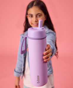 690ml flip top drykkjarbrúsir úr stáli - lilac love 14 - Húnar ≪Ul≫ ≪Li≫Þreföld Einangrun Sem Heldur Köldu Í Allt Að 44 Klst≪/Li≫ ≪Li≫Með Flip Top Loki Sem Auðvelt Er Að Opna Og Stálrör≪/Li≫ ≪Li≫Lekur Ekki Þegar Lokið Er Lokað≪/Li≫ ≪Li≫Gott Handfang Er Á Brúasnum≪/Li≫ ≪Li≫Bpa Free≪/Li≫ ≪Li≫Auðvelt Að Þrífa≪/Li≫ ≪Li≫690 Ml≪/Li≫ ≪/Ul≫ - Húnar - 0041 Box Stills Day1 1795