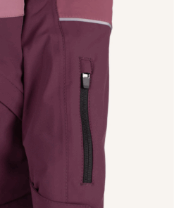 Kuldaúlpa Alpine - Dry rose/plum 8 - Húnar ≪Ul≫ ≪Li≫Helstu Eiginleikar≪/Li≫ ≪Li Style=&Quot;List-Style-Type: None;&Quot;≫ ≪Ul≫ ≪Li≫Slitsterk Kuldaúlpa Úr Næloni≪/Li≫ ≪Li≫15000 Mm Vatnsheldni≪/Li≫ ≪Li≫6000 G/M2/24 Öndun≪/Li≫ ≪Li≫Vatnsheldnir Límdir Saumar≪/Li≫ ≪Li≫Gott Endurskin≪/Li≫ ≪Li≫Breytanlegur Franskur Rennilás Í Ermum≪/Li≫ ≪Li≫Tvöfaldir Rennilásar≪/Li≫ ≪Li≫Tveir Brjóstvasar, Tveir Hliðarvasar≪/Li≫ ≪Li≫Hetta, Sem Er Hægt Að Taka Af≪/Li≫ ≪/Ul≫ ≪/Li≫ ≪/Ul≫ - Húnar - Skjamynd 2025 11 07 000800